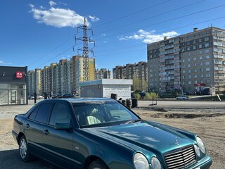 1996 Mercedes-Benz E-Класс 230 II (W210, S210), зелёный, 465000 рублей, вид 2