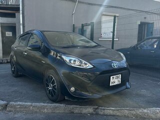 2018 Toyota Aqua I Рестайлинг 2, чёрный, 1180000 рублей, вид 4