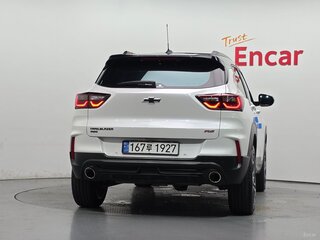 2023 Chevrolet TrailBlazer III, белый, 1490000 рублей, вид 4
