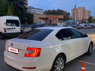2015 Skoda Octavia III (A7), белый, 640000 рублей, вид 3