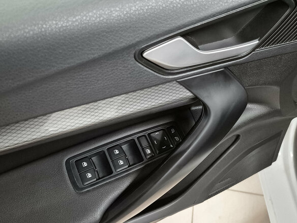 2024 Lada (ВАЗ) Vesta I Рестайлинг (NG), белый - вид 4