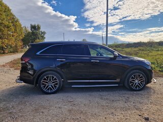 2016 Kia Sorento III Prime, чёрный, 2600000 рублей, вид 3