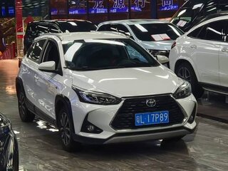 2022 Toyota Yaris L XP150 Рестайлинг, белый, 1285000 рублей, вид 1