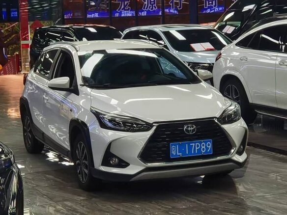 2022 Toyota Yaris L XP150 Рестайлинг, белый