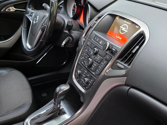 2011 Opel Astra J, белый - вид 7