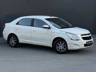 2014 Chevrolet Cobalt II, бежевый, 661000 рублей, вид 3