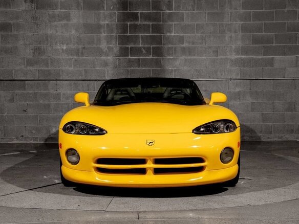 1995 Dodge Viper I, жёлтый, 11490032 рублей - вид 1