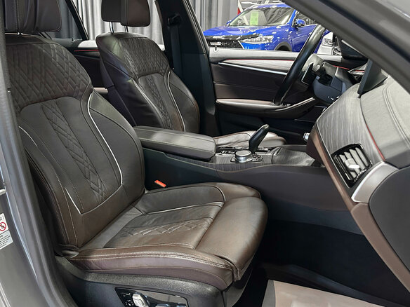 2020 BMW 5 серии 530e VII (G30/G31/G38) Рестайлинг, серый, 4690000 рублей - вид 23