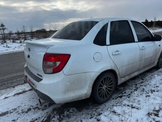 2012 Lada (ВАЗ) Granta I, белый, 400000 рублей, вид 3