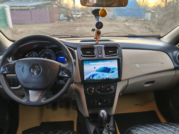 2017 Renault Logan II, бежевый, 770000 рублей - вид 4