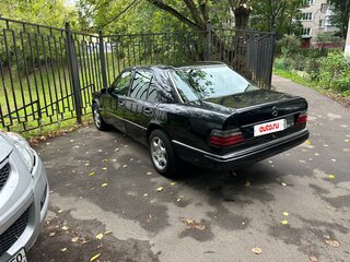 1994 Mercedes-Benz E-Класс 280 I (W124), чёрный, 500000 рублей, вид 1