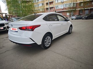 2022 Hyundai Solaris II Рестайлинг, белый, 1620000 рублей, вид 5