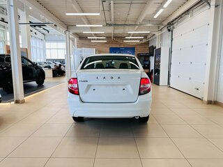 2026 Lada (ВАЗ) Granta I Рестайлинг, белый, 1019000 рублей, вид 5