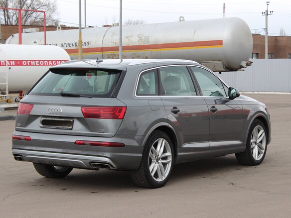 2017 Audi Q7 II (4M), серый - вид 3