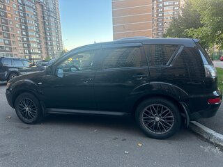 2010 Mitsubishi Outlander II Рестайлинг, чёрный, 925000 рублей, вид 2