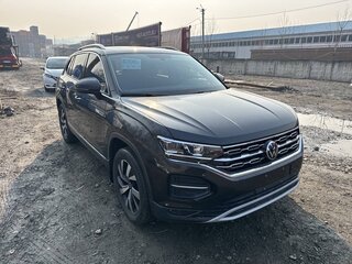 2022 Volkswagen Tayron I, чёрный, 2290000 рублей, вид 1