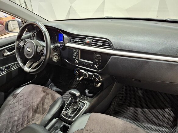 2020 Kia Rio IV, серый, 1325000 рублей - вид 11