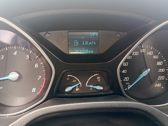 2012 Ford Focus III, белый, 480000 рублей - вид 5