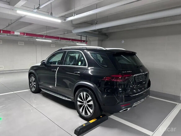 2026 Mercedes-Benz GLE 300 d II (V167) Рестайлинг, чёрный - вид 3