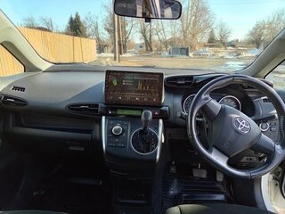 2010 Toyota Wish II, белый, 1350000 рублей, вид 4