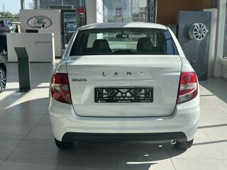 2026 Lada (ВАЗ) Granta I Рестайлинг, белый, 1068000 рублей, вид 5