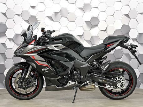 2024 Kawasaki Ninja 1000 SX, чёрный, 1477000 рублей, вид 4