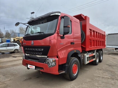 2019 Sinotruk Howo ZZ3327, красный, 4000000 рублей, вид 1