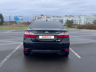 2017 Toyota Camry US Market VII (XV50) Рестайлинг, чёрный, 2520000 рублей, вид 4