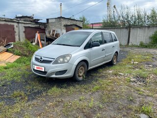 2010 Opel Zafira B Рестайлинг, серебристый, 260000 рублей, вид 1