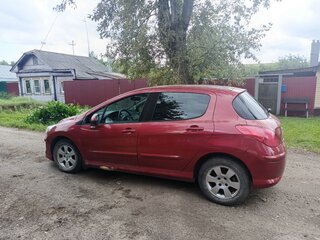 2009 Peugeot 308 I, красный, 305000 рублей, вид 3