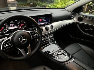 2020 Mercedes-Benz E-Класс 200 V (W213, S213, C238), чёрный, 2900000 рублей, вид 5