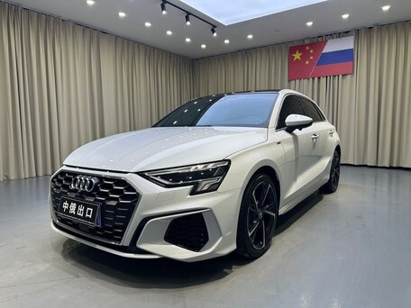 2022 Audi A3 Sportback 35 TFSI IV (8Y), белый, 2100000 рублей, вид 2