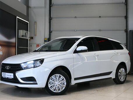 2019 Lada (ВАЗ) Vesta SW I, белый, 880000 рублей, вид 3