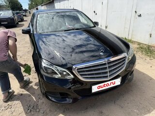 2014 Mercedes-Benz E-Класс 200 IV (W212, S212, C207) Рестайлинг, чёрный, 1650000 рублей, вид 2