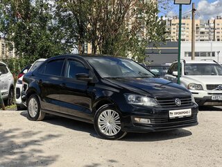 2017 Volkswagen Polo V Рестайлинг, чёрный, 859000 рублей, вид 3
