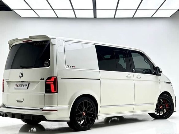 2018 Volkswagen Multivan T6, белый, 6860000 рублей - вид 2