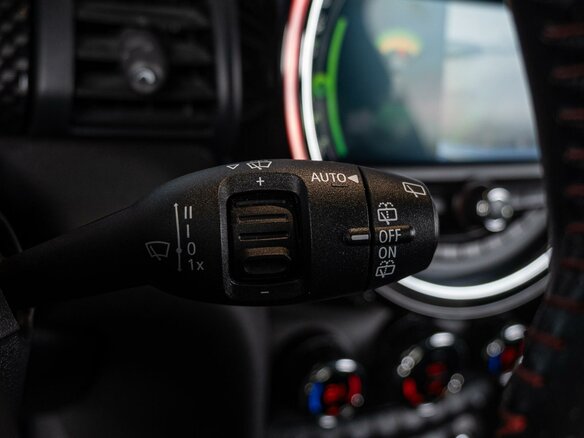 2019 Mini Hatch JCW III (F55/F56) Рестайлинг, голубой, 2755000 рублей - вид 18