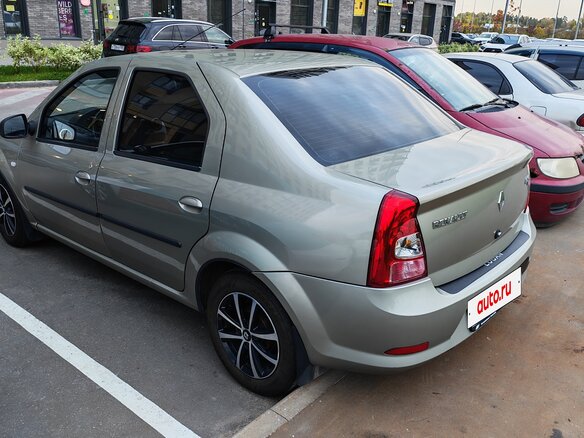 2013 Renault Logan I Рестайлинг, бежевый, 420000 рублей - вид 5