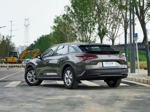 2025 Citroen C5 X, зелёный, 2690000 рублей - вид 2