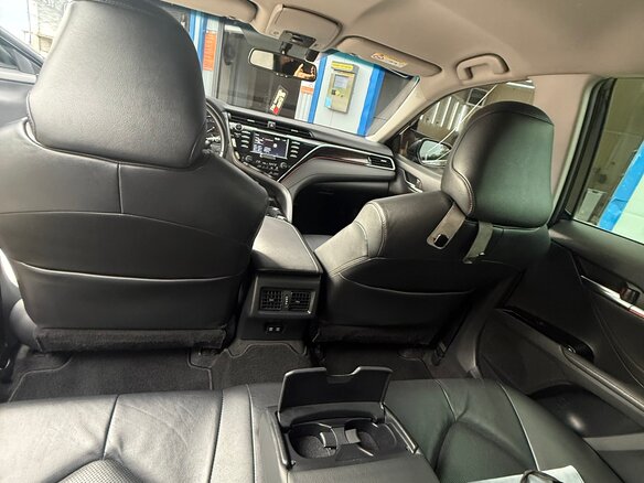 2019 Toyota Camry VIII (XV70), чёрный, 2300000 рублей - вид 15