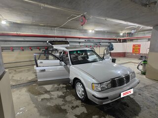 1990 Toyota Crown VIII (S130), серый, 550000 рублей, вид 4