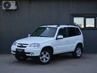2014 Chevrolet Niva I Рестайлинг, белый, 649888 рублей, вид 1