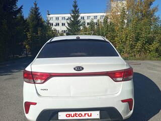 2019 Kia Rio IV, белый, 650000 рублей, вид 3