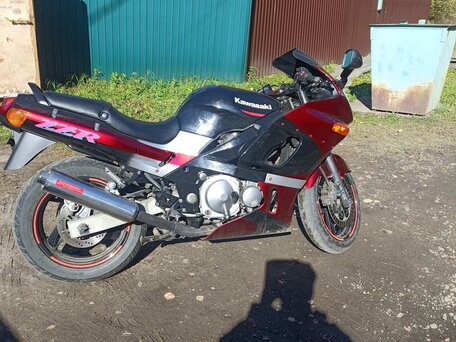 1998 Kawasaki ZZR 400, фиолетовый, 230000 рублей, вид 1