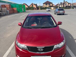 2010 Kia Cerato 5-speed II, красный, 830000 рублей, вид 1