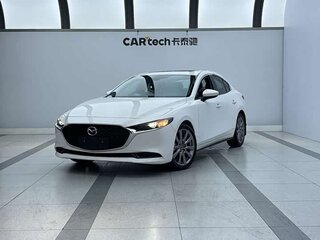 2022 Mazda 3 Axela IV (BP), белый, 1414000 рублей, вид 1