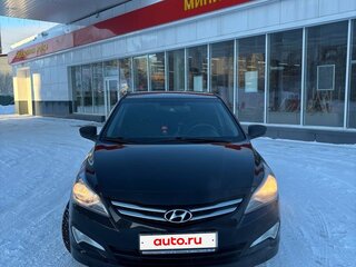 2015 Hyundai Solaris I Рестайлинг, чёрный, 900000 рублей, вид 1
