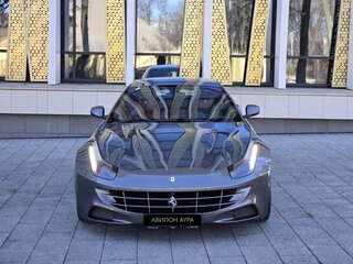 2011 Ferrari FF, серый, 15080000 рублей, вид 2