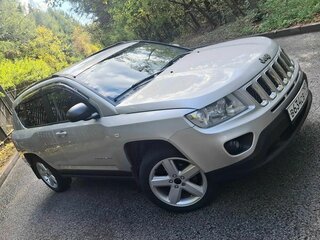 2011 Jeep Compass I Рестайлинг, серебристый, 990000 рублей, вид 2