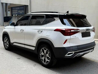 2022 Kia KX3, белый, 1670004 рублей, вид 5